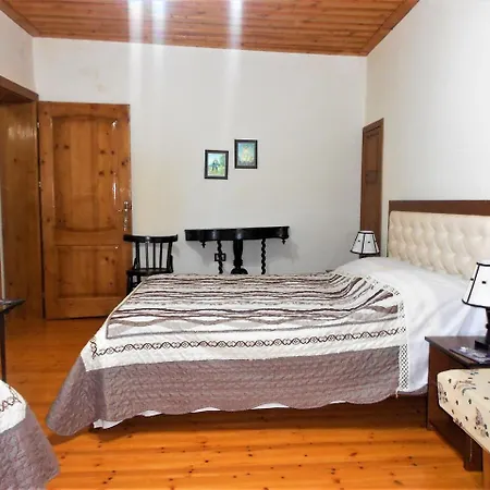 Taunus 4* Берат