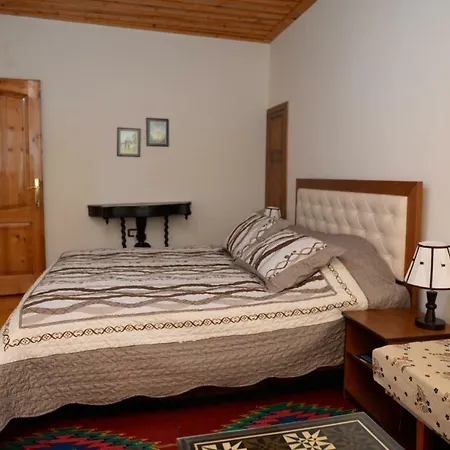 Taunus Guest house Berat