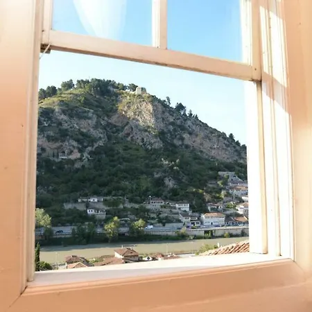 Guest house Taunus Berat